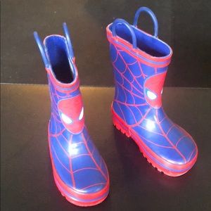 Marvel Spider-Man size 6 toddler size rain boots!